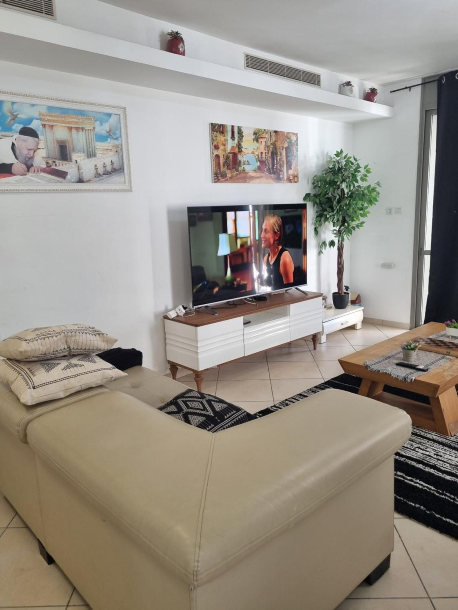 Turdeluxe Company Large 4 Bedroom Apartement In Central Rehovot Eksteriør billede